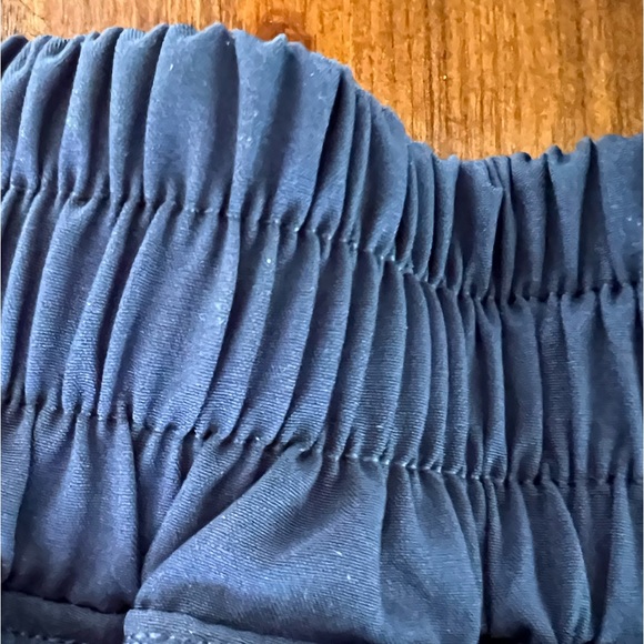 BLUE ATHLETIC SHORTS NEVER WORN BEFORE WOMENS SIZE 4 - Picture 2 of 5